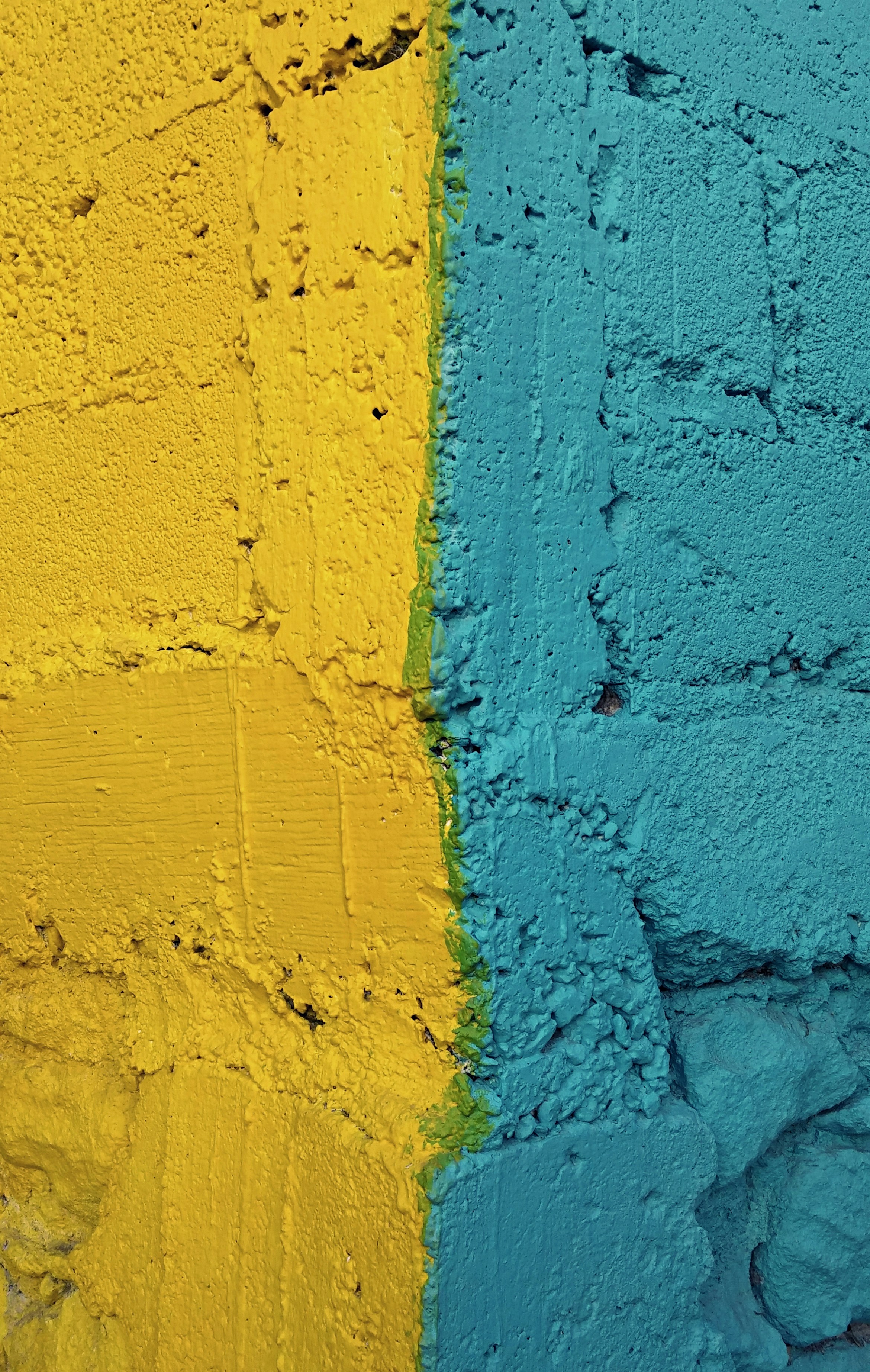 Transform Your Space: DIY Accent Walls with Bold Colors, Textures, and Patterns