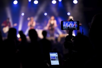 Cobertura de video para eventos por horas, entrevistas, testimoniales, material de apoyo para redes 