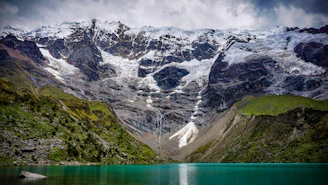 landscape photography of snow covered mountain