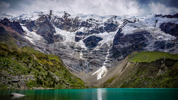 landscape photography of snow covered mountain