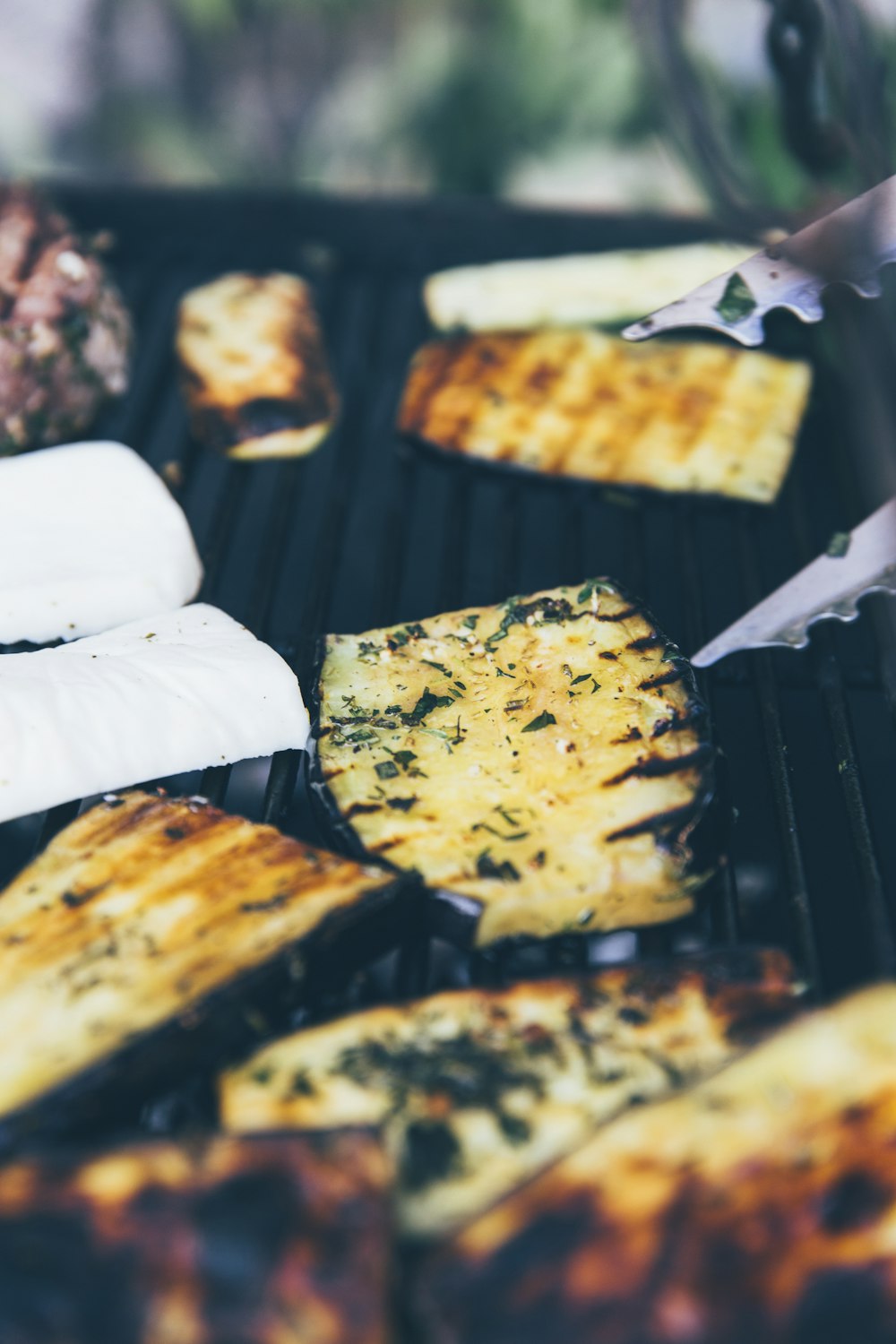 vegetables on grill