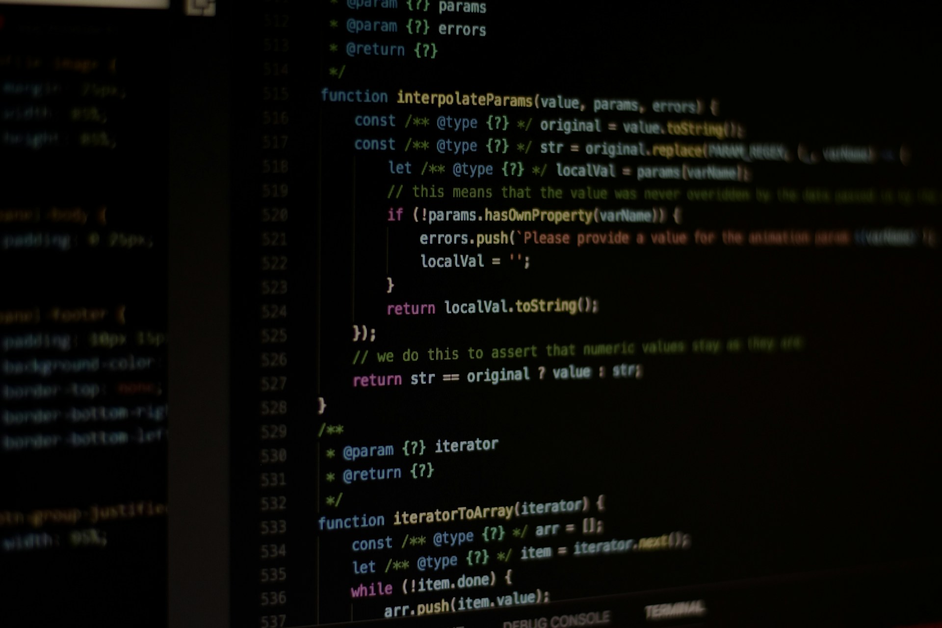 gray computer monitor
