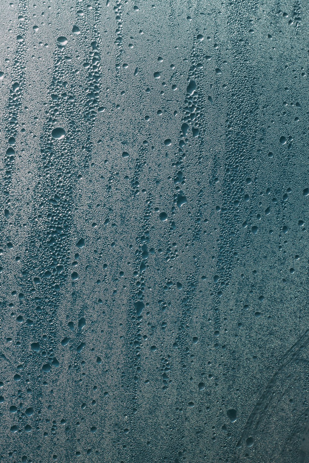 rosée d’eau sur le verre