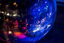 closeup photography of mirror ball