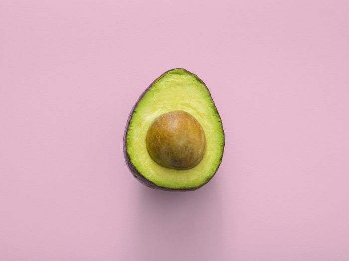 Avocat frais coupé