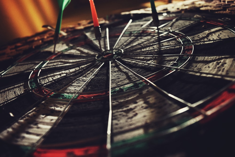 dart pin on dart board