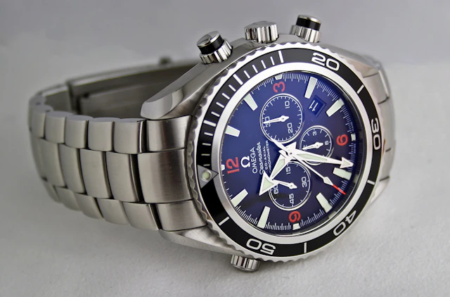 Moment Classic Steel Watch