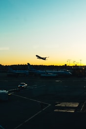 airplane flying on air