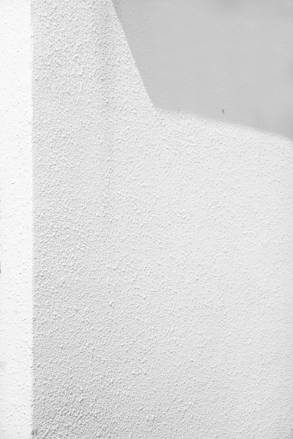 muro di cemento bianco