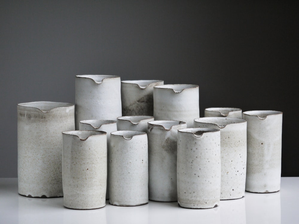 lote de jarrones de cerámica blanca