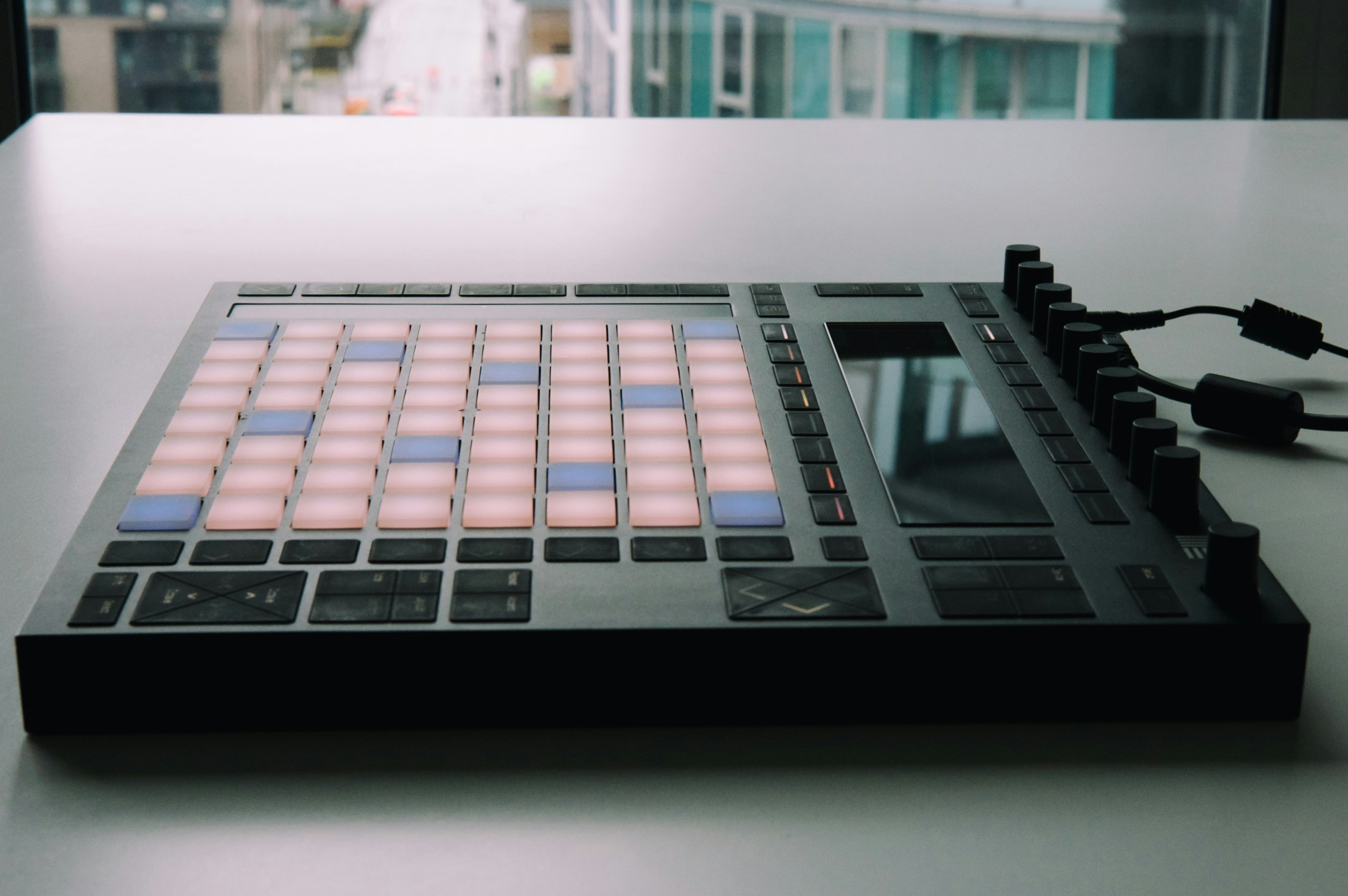 Todo sobre Interfaces y Dispositivos MIDI