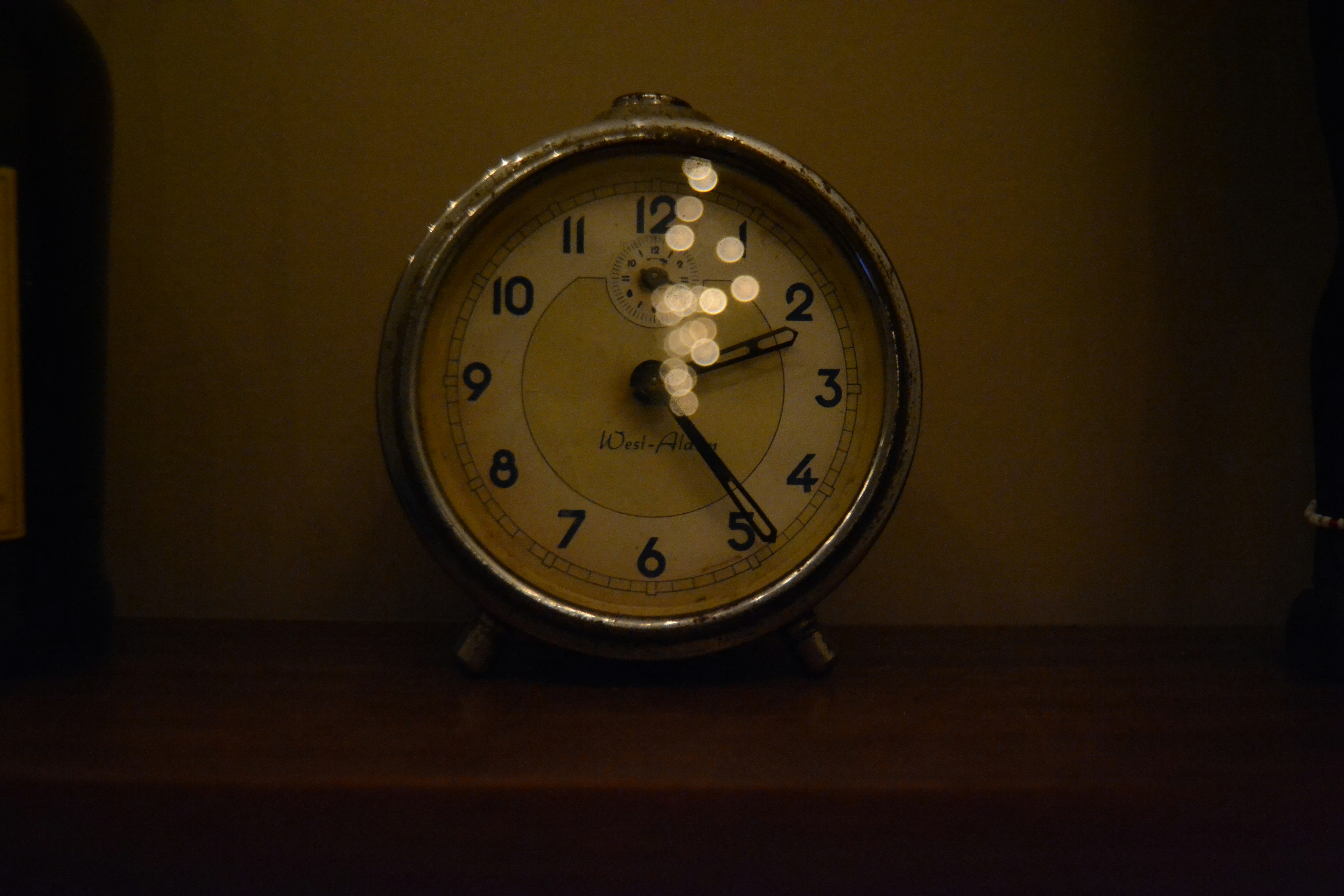 analog clock displaying at 2:24, Clock