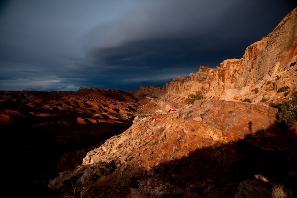 brown mountains