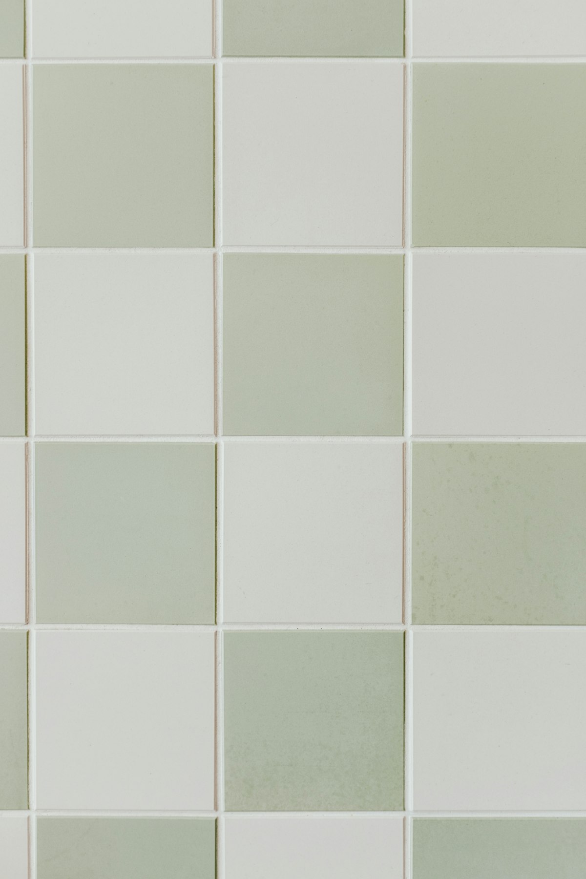 The Do’s and Don’ts of Grout Maintenance