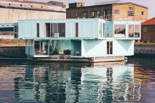 Edificio modular de contenedores usado como oficina