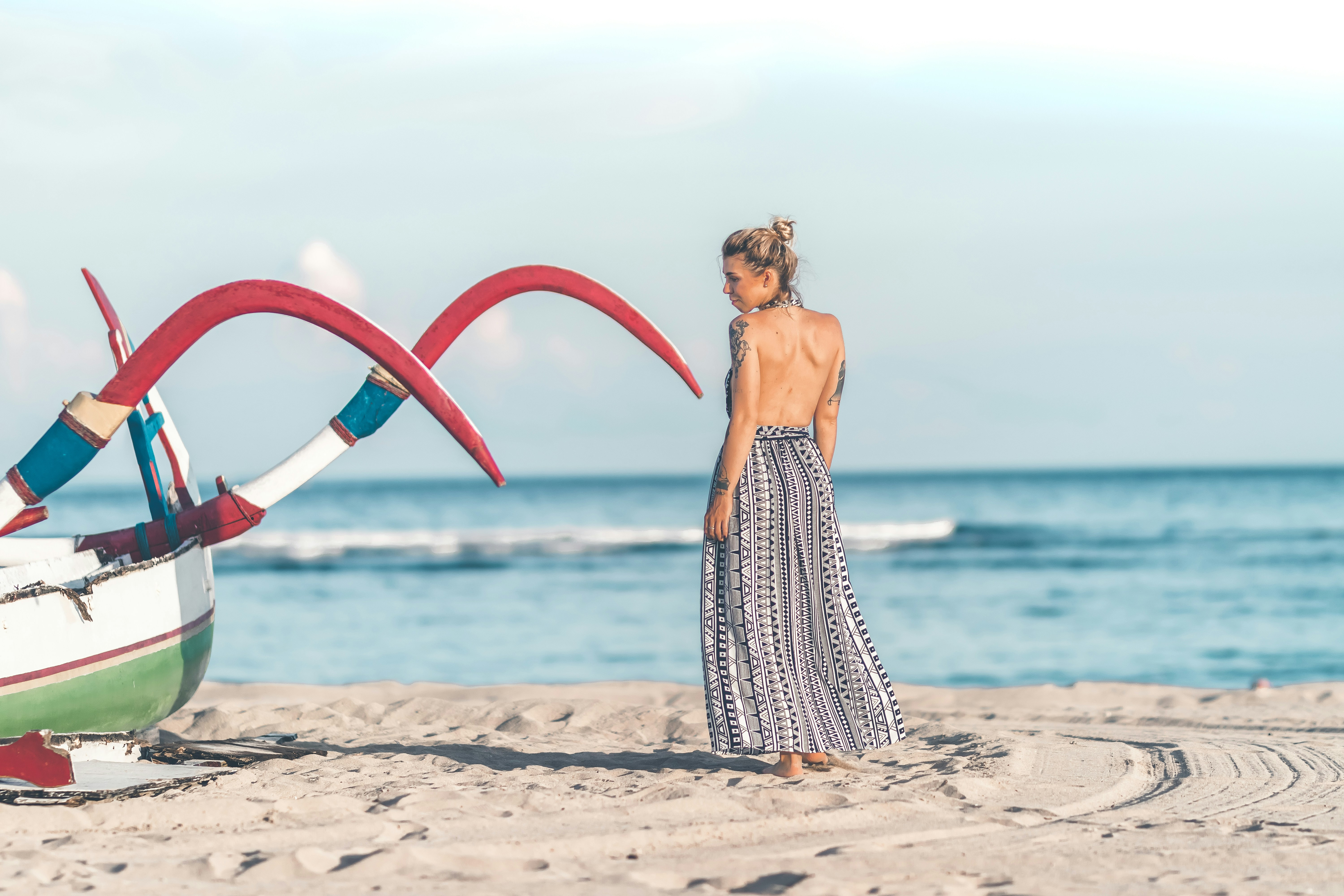 The Magnetic Man: Drawing Your Perfect Girlfriend into Your Orbit