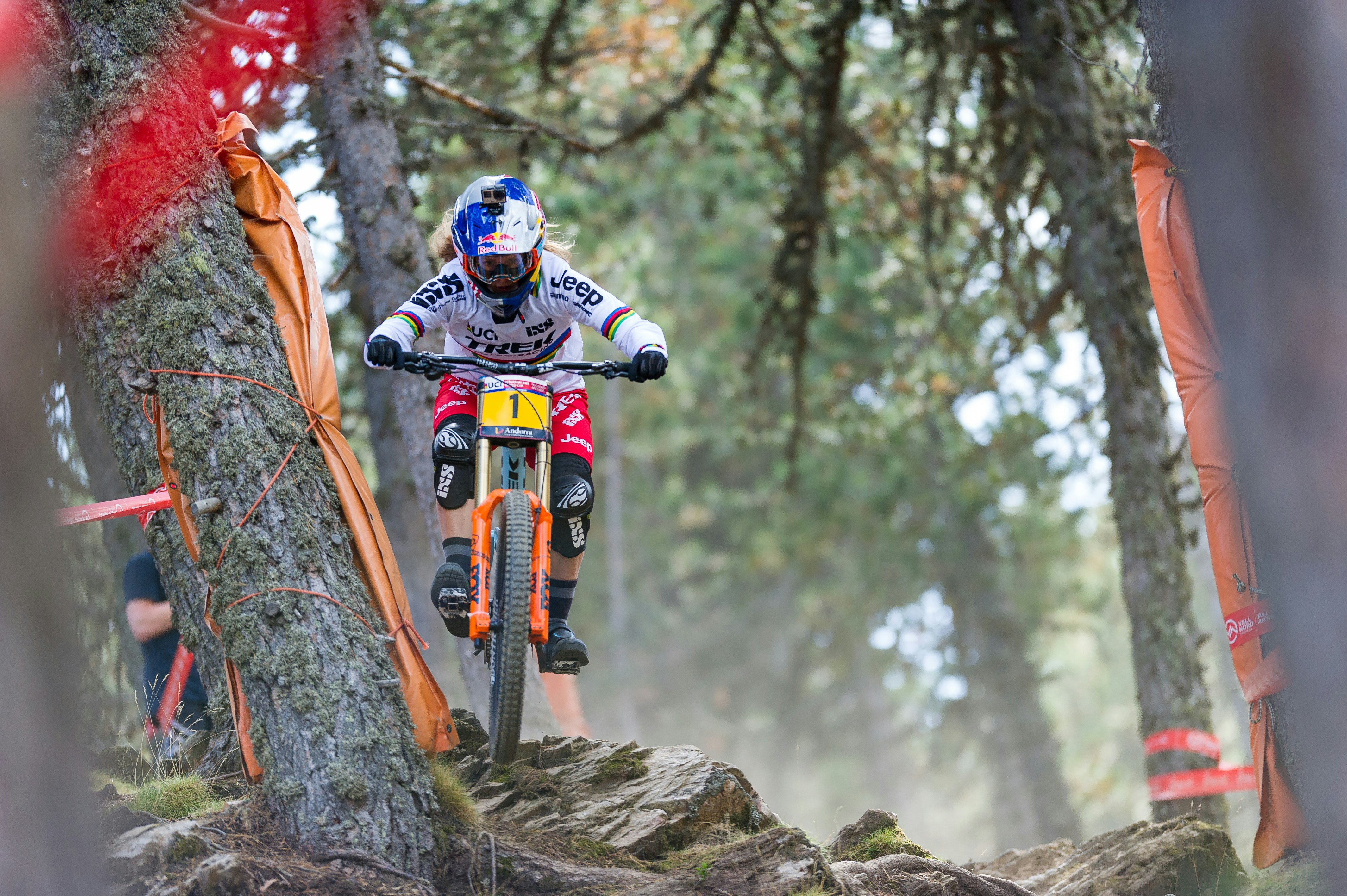 Rachel Atherton full gaz in the woods of Vallnord worldcup track.