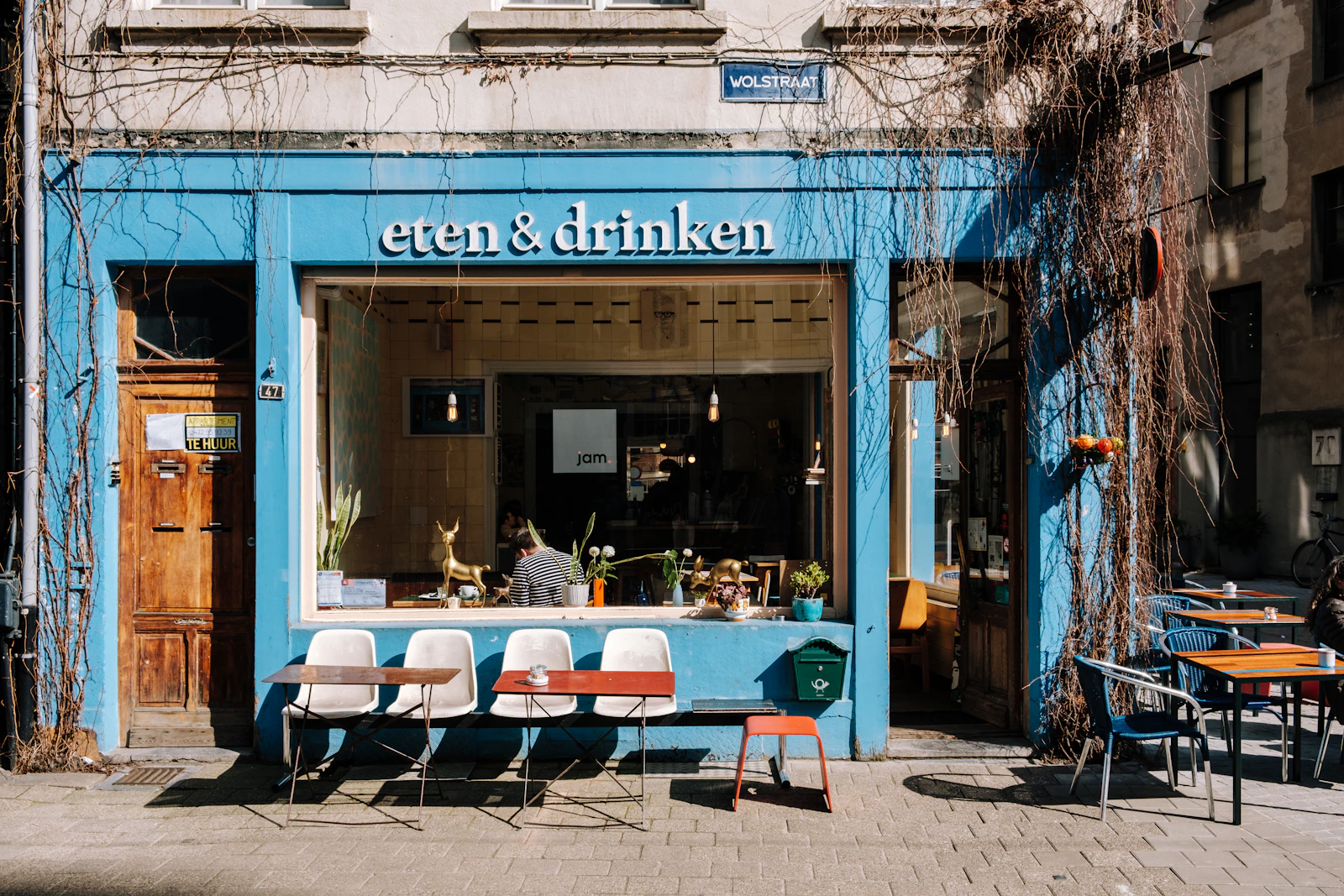 Iced coffee drink with citrus garnish