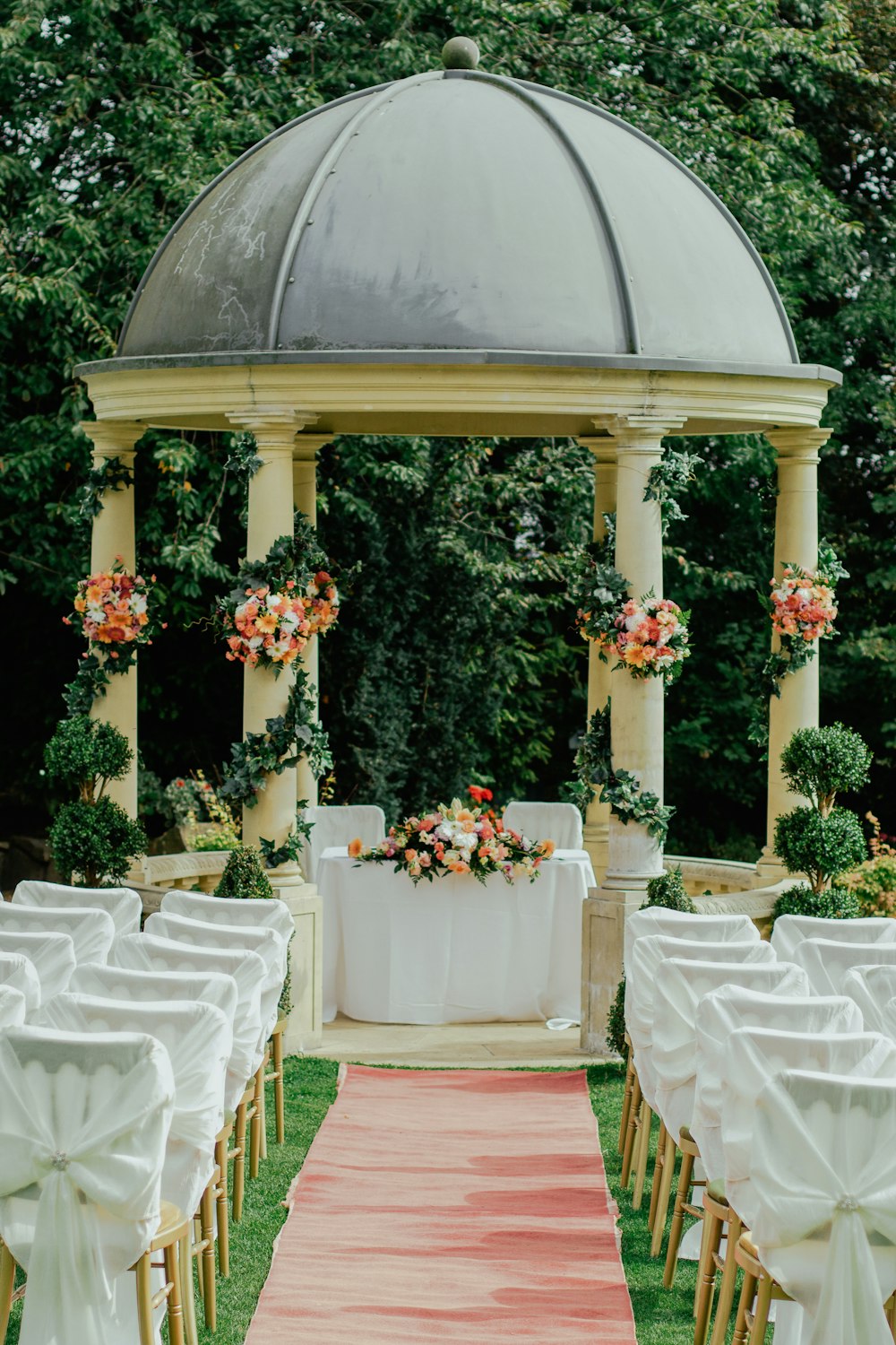 Wedding Outdoor Pictures | Download Free Images on Unsplash