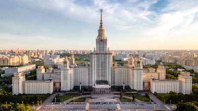 Moscow State University - 从 Front - Drone, Russia