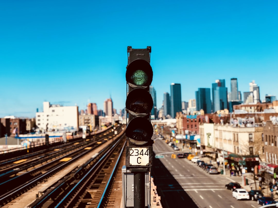 green Go traffic light, Go