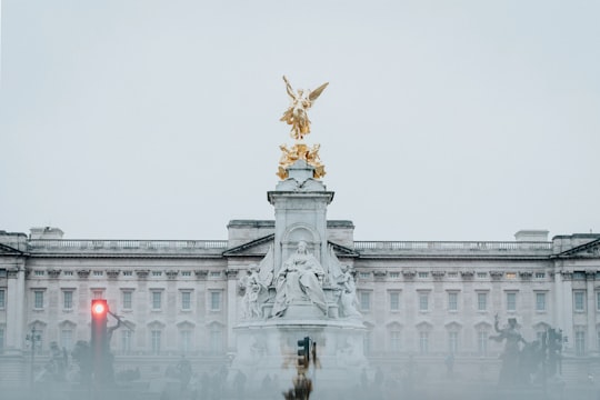 gold concrete statue in St James's Park United Kingdom