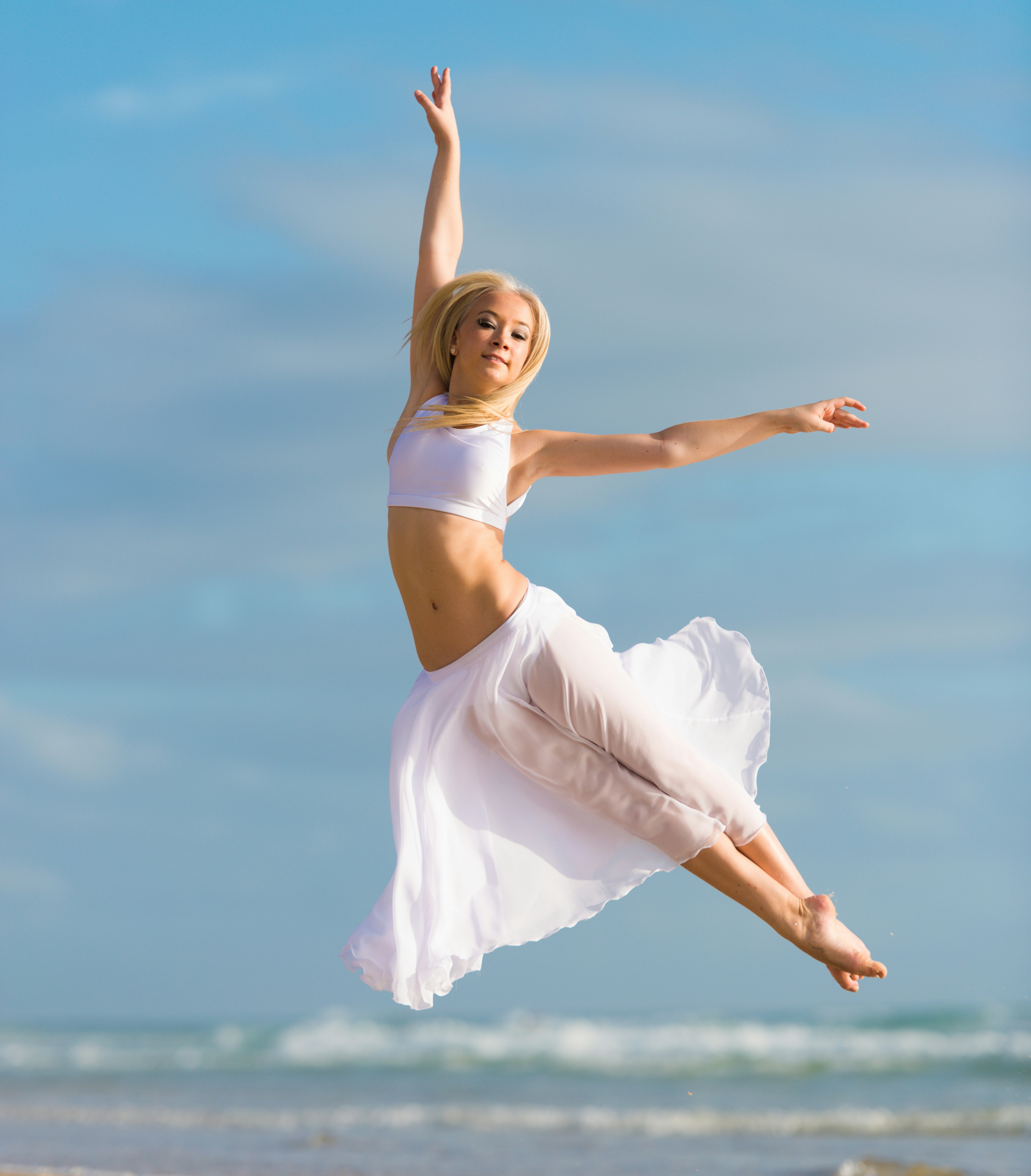 Woman Pose Pictures Download Free Images On Unsplash