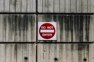 white and red do not enter signage