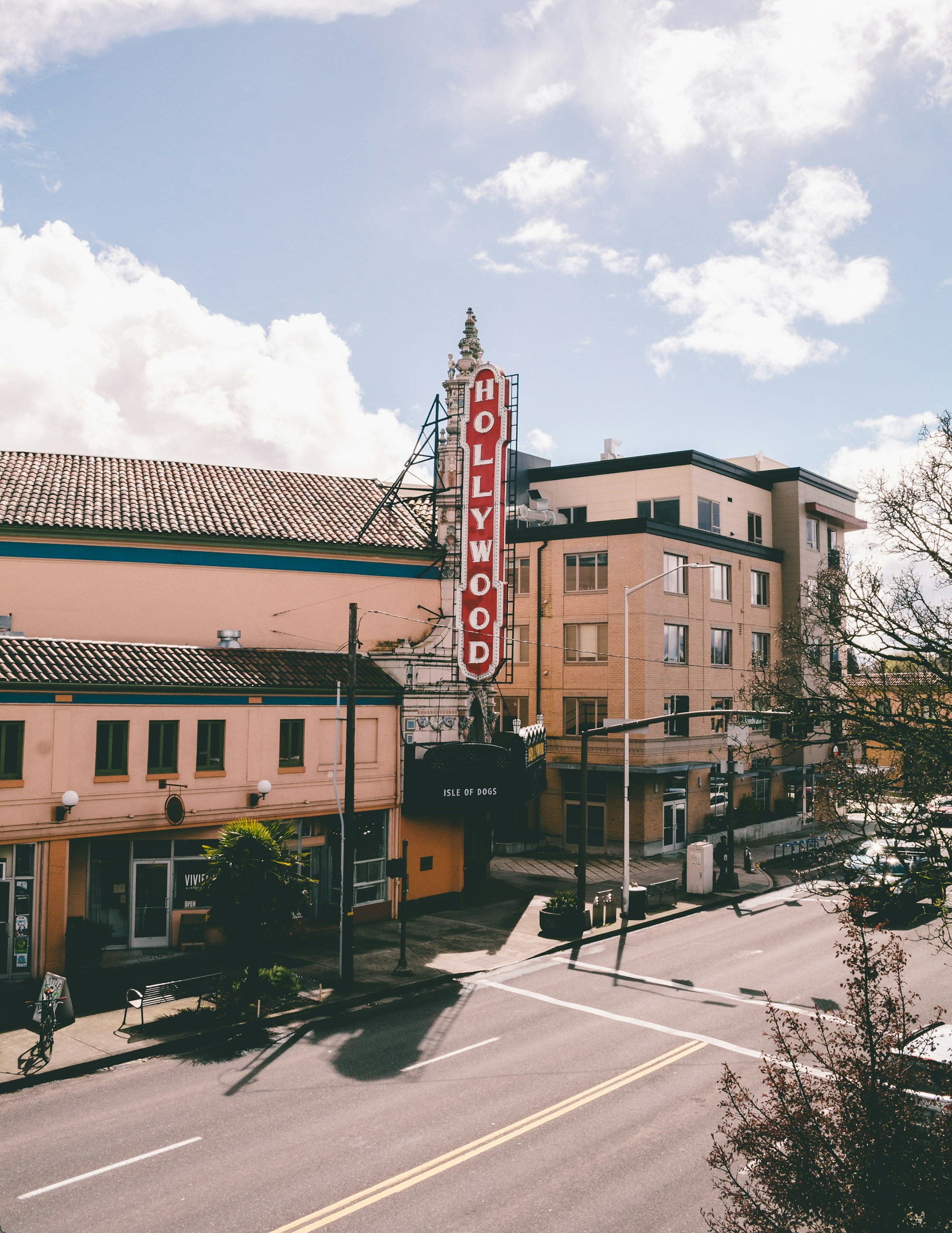 天然面料堆叠与自然元素