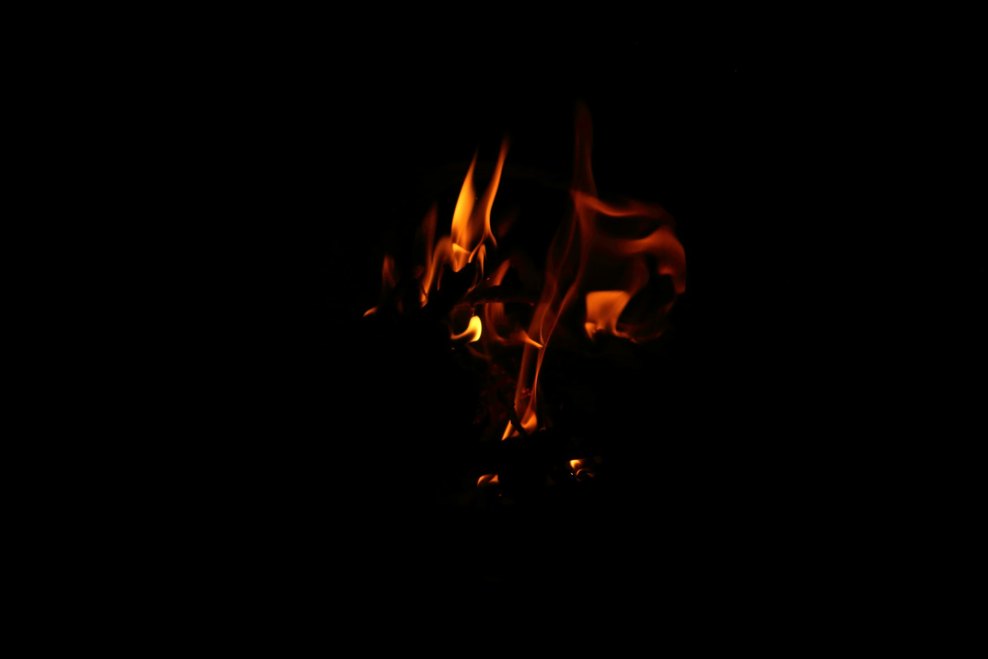 gray computer monitor