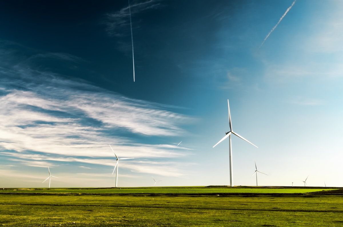 Cover image for Reconocimiento de ingresos en contratos híbridos de energía solar