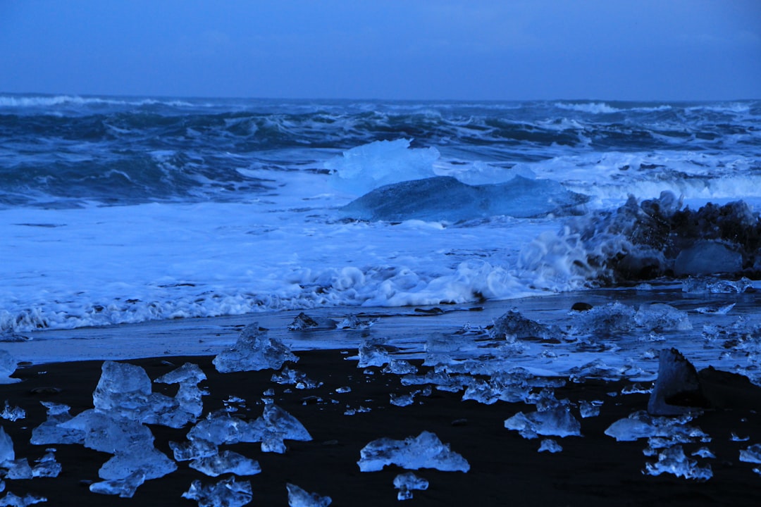 travelers stories about Shore in Diamond Beach, Iceland