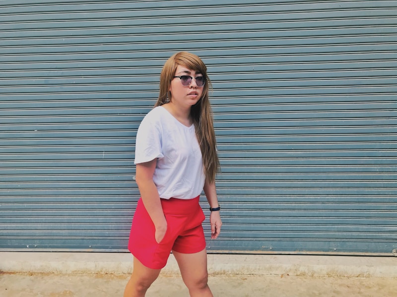 Chica trans sexy posando