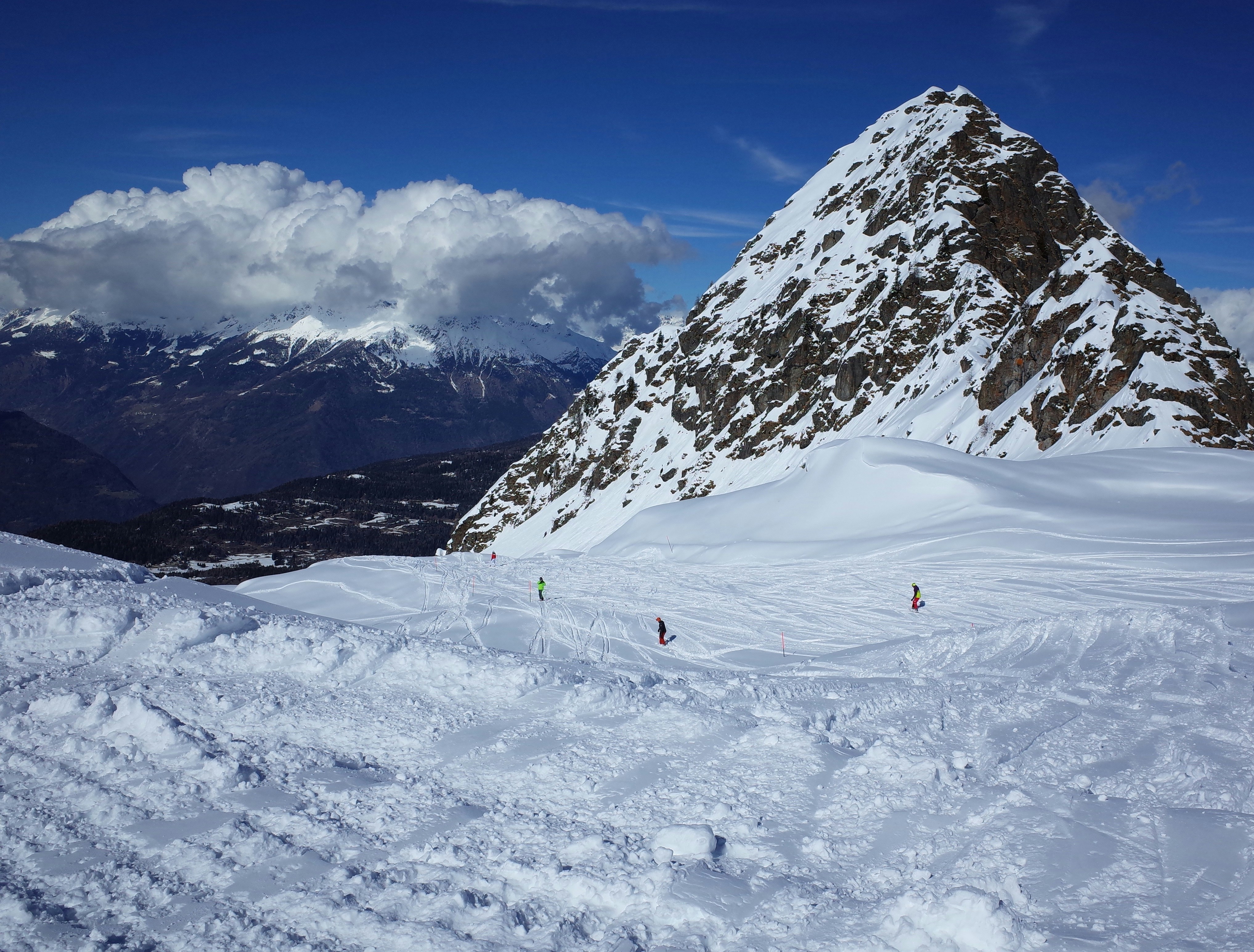 Schneebedeckter Berg