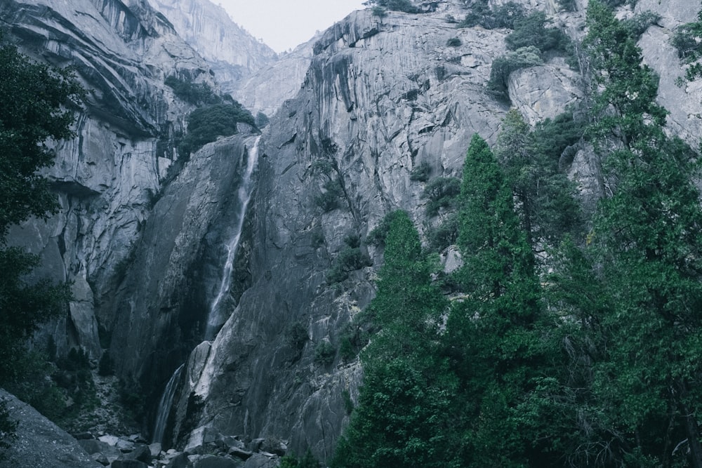 landscaped photography of mountains