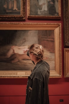 woman walking in museum
