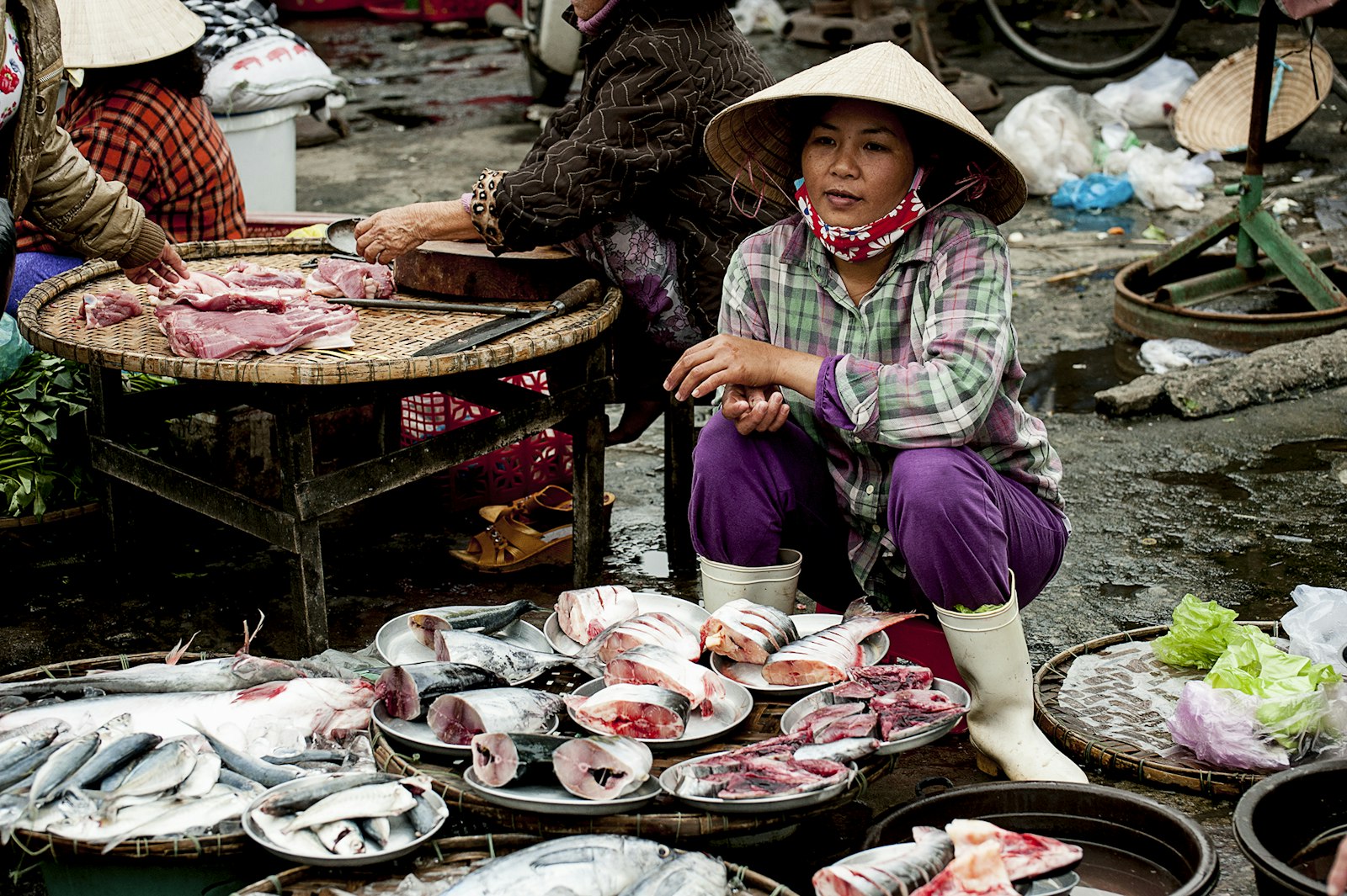 Nikon D700 sample photo. Woman sitting on red photography