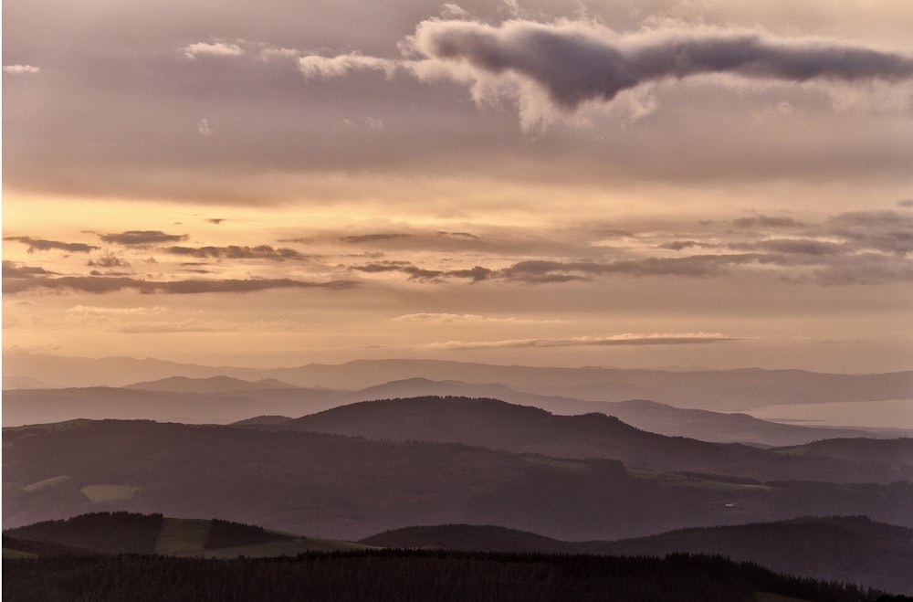 silhouette photography of mountain