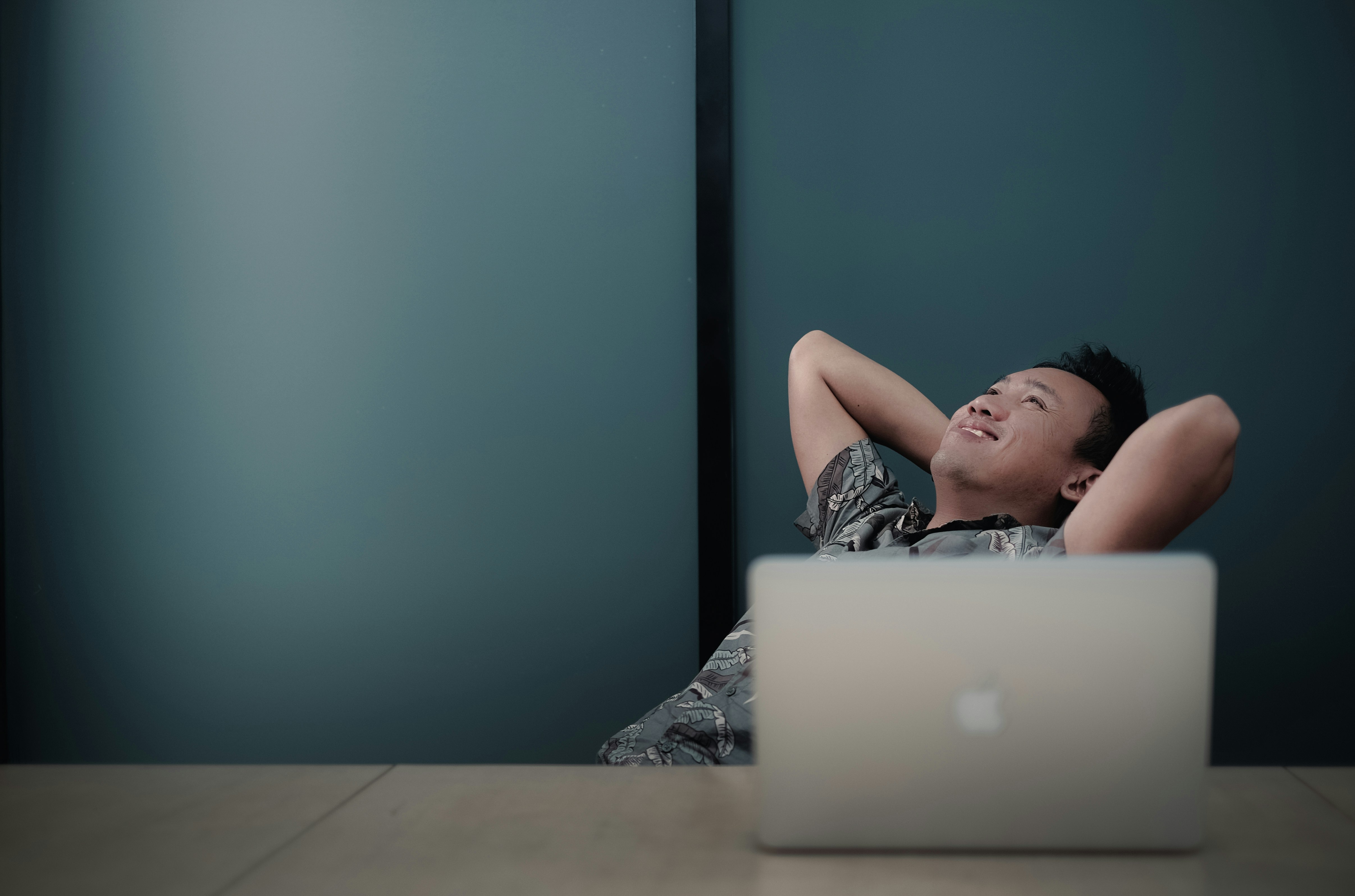 Freelancing And Outsourcing-How to Outsource Excessive Workload by Maria Johnsen