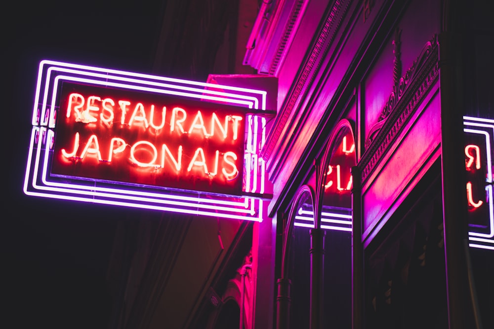 Retaurant Japonis neon signage