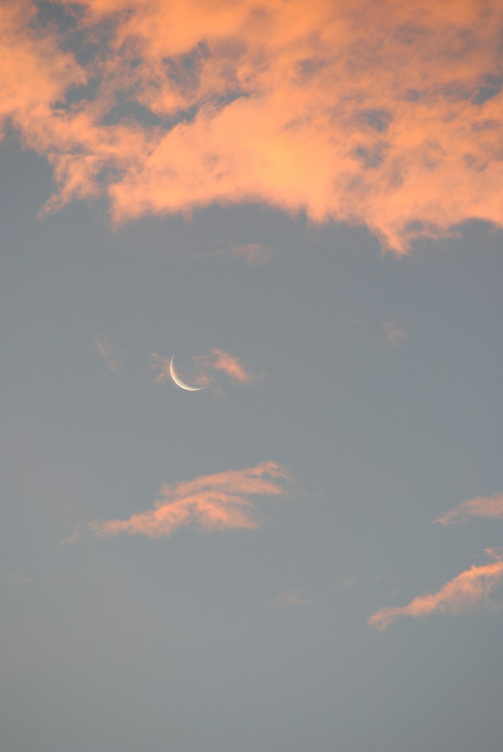 blue sky and white clouds photo