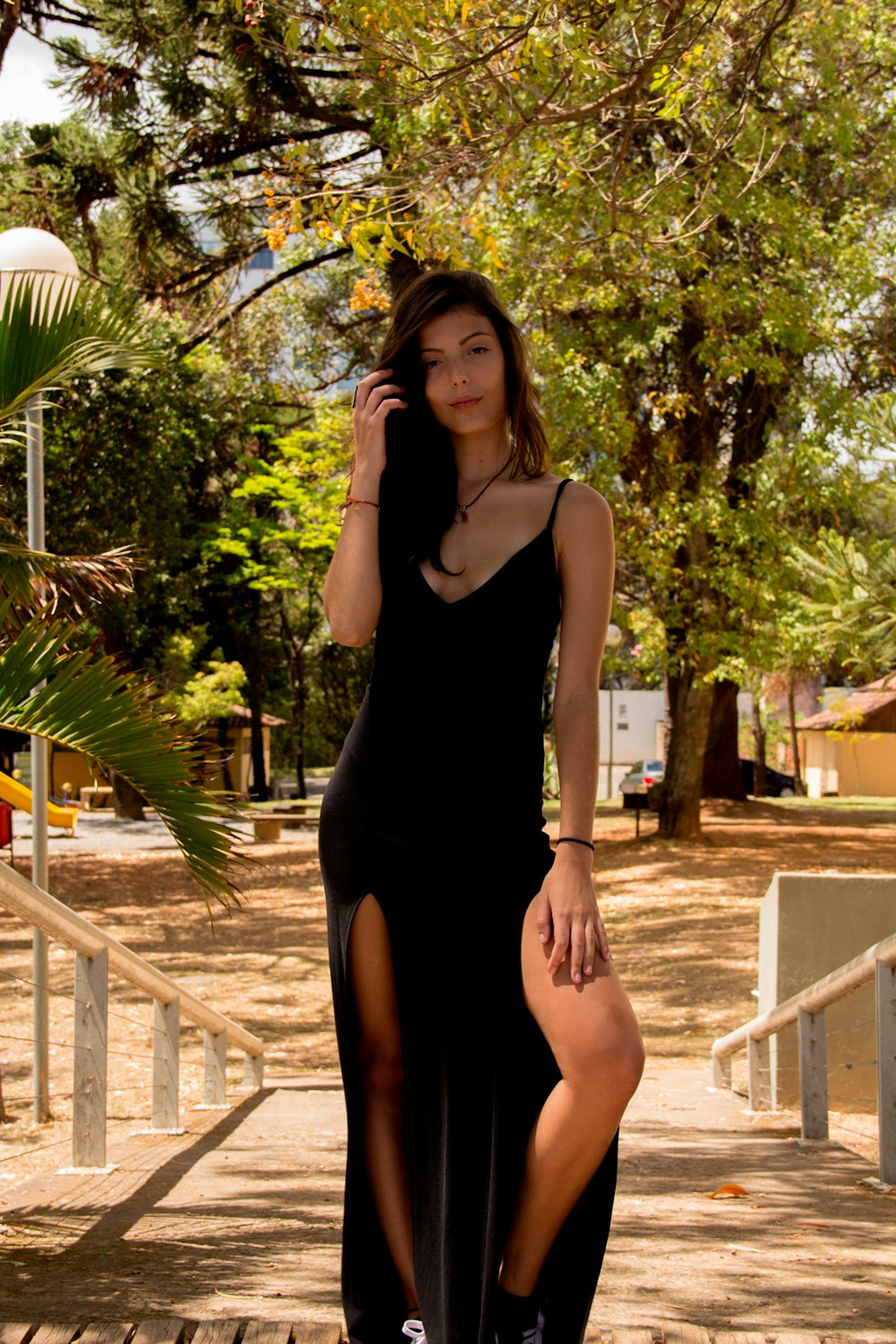 Foto de vestido negro sin mangas de mujer – Imagen gratuita Vestir en  Unsplash