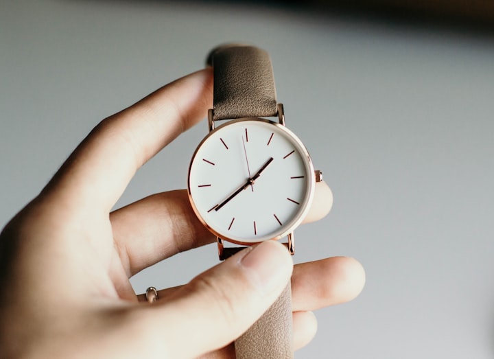 Constantly Late? Improve Punctuality With These 4 Tips