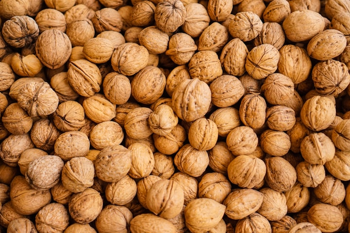 HEALTH BENEFITS OF WALNUTS