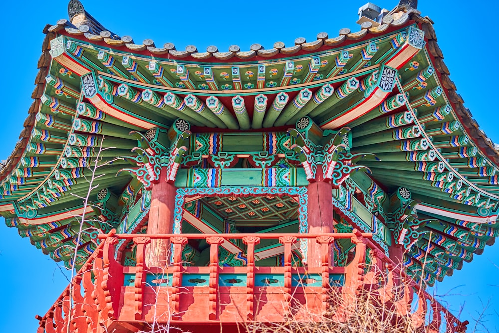 green and red temple