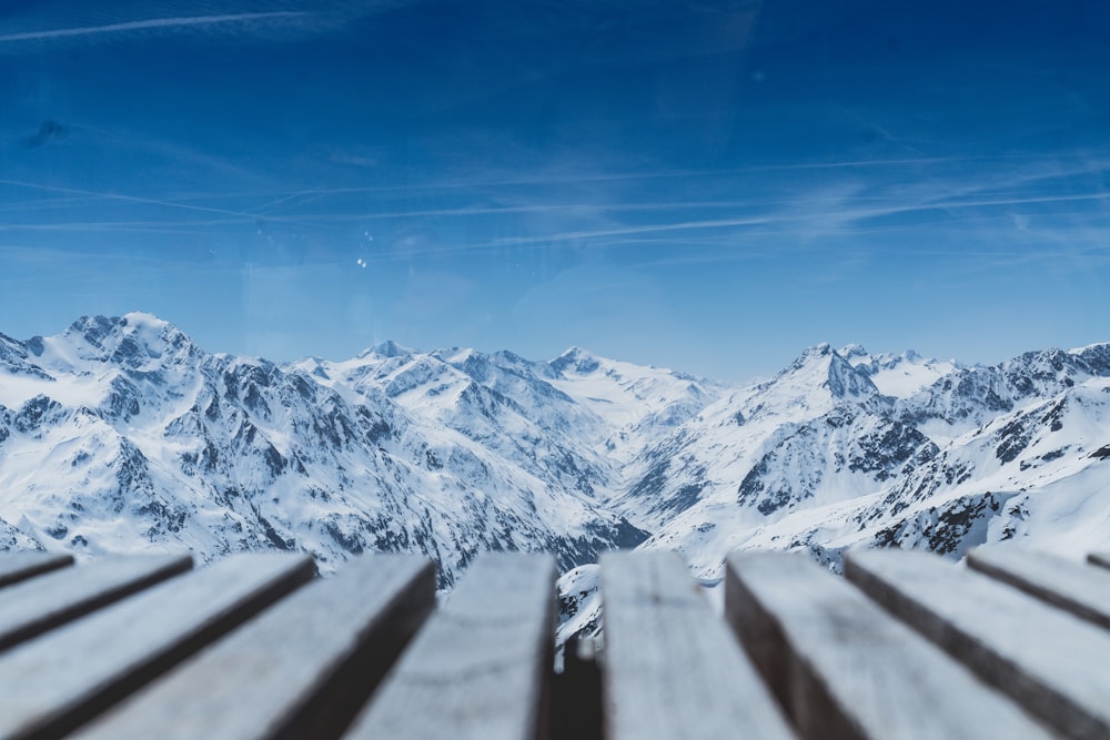 snow cover mountain photography during daytime