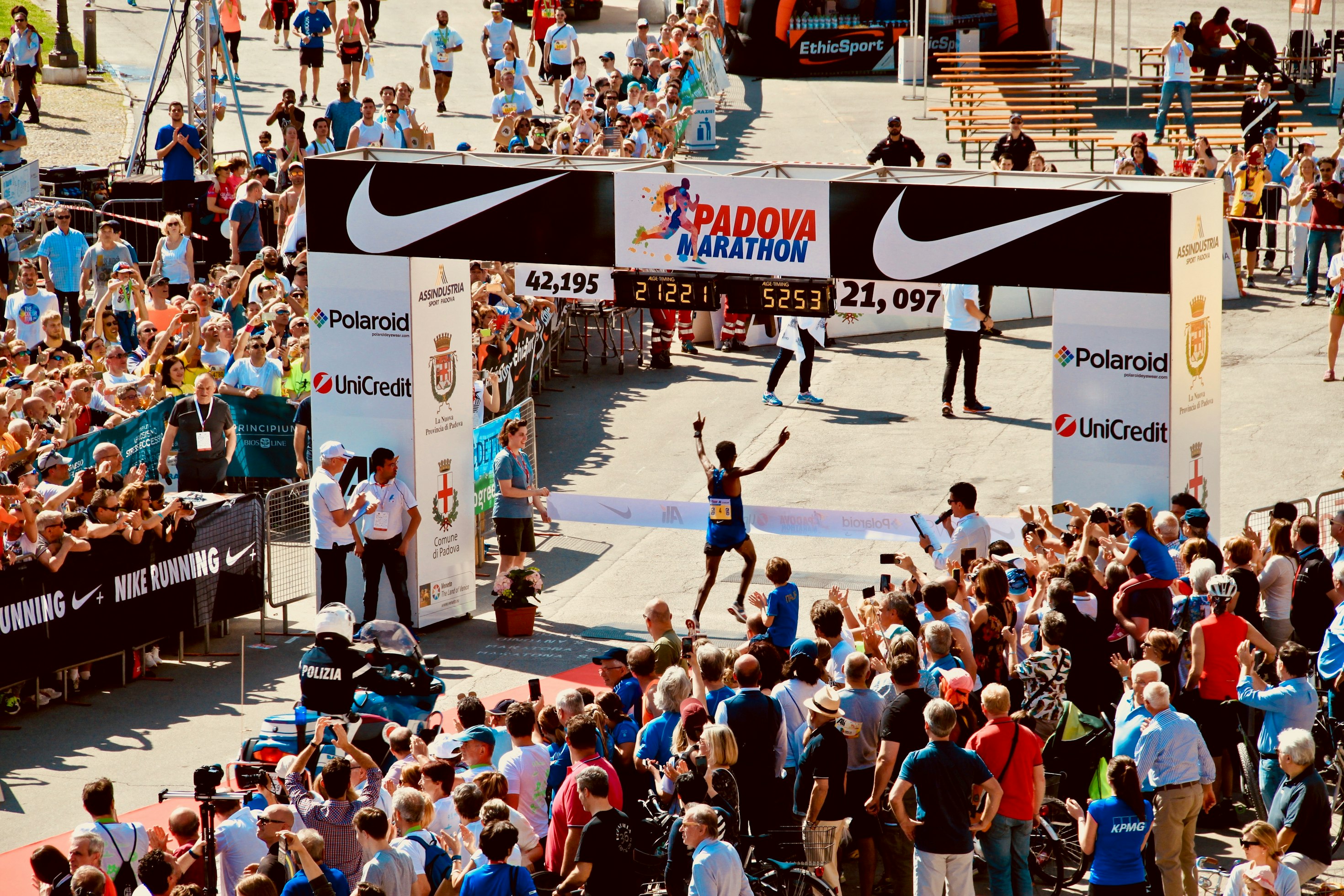 First-Timers' Guide: Top Three Marathons Around the World for Beginners 🏃♂️🌍