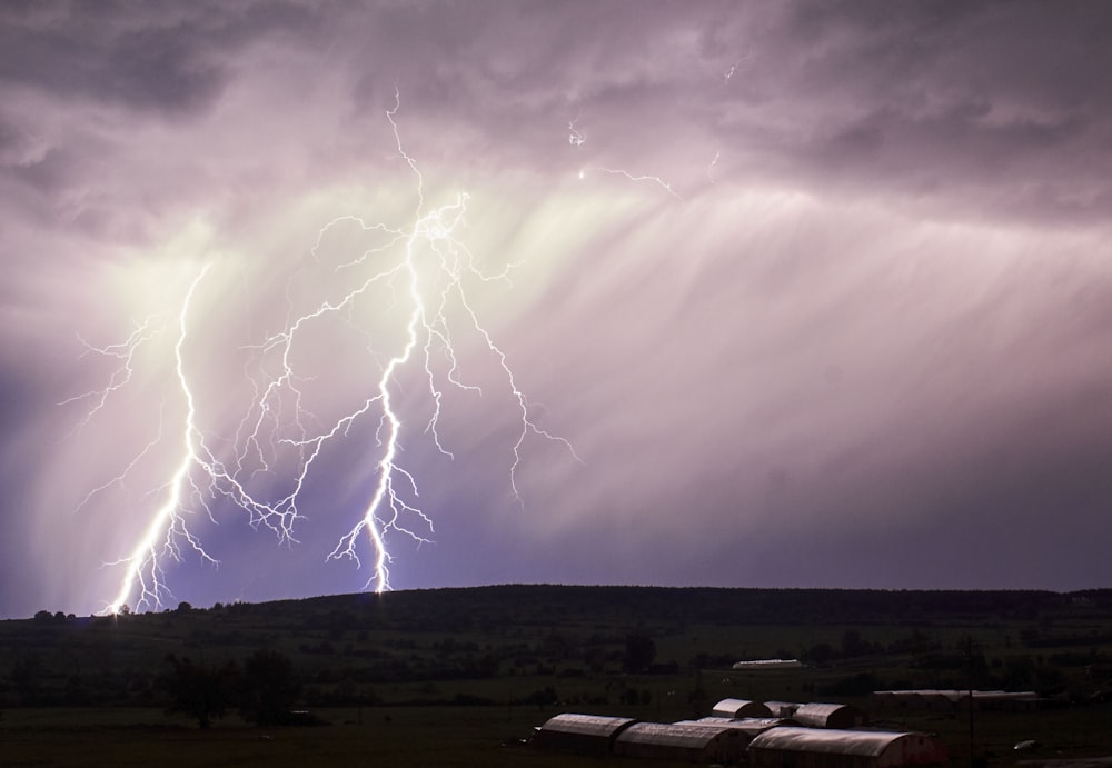 lightning storm during cloudy sky