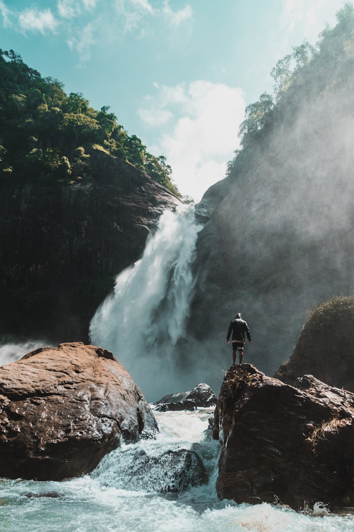 Top 10 waterfalls in Sri Lanka 