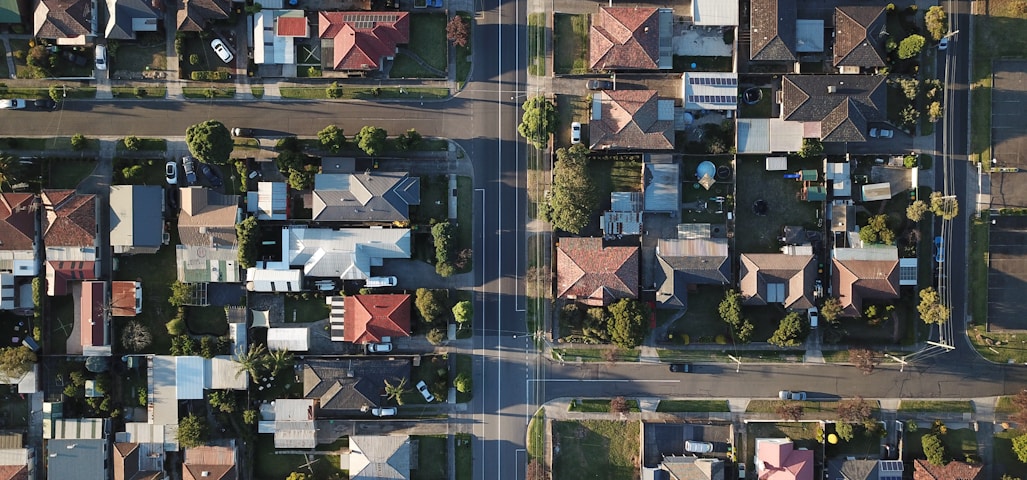 top-view photography of houses at daytime